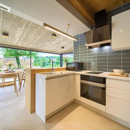 בית נופש Jerini The Barn By Interhome *