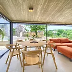 בית נופש Jerini The Barn By Interhome Vrh (Krk)