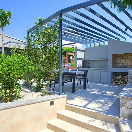 Jerini The Barn By Interhome בית נופש